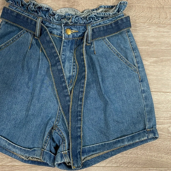 Shein Retro High Rise Pleated Paper Bag Waist Denim Jean Shorts 4 - Picture 3 of 11